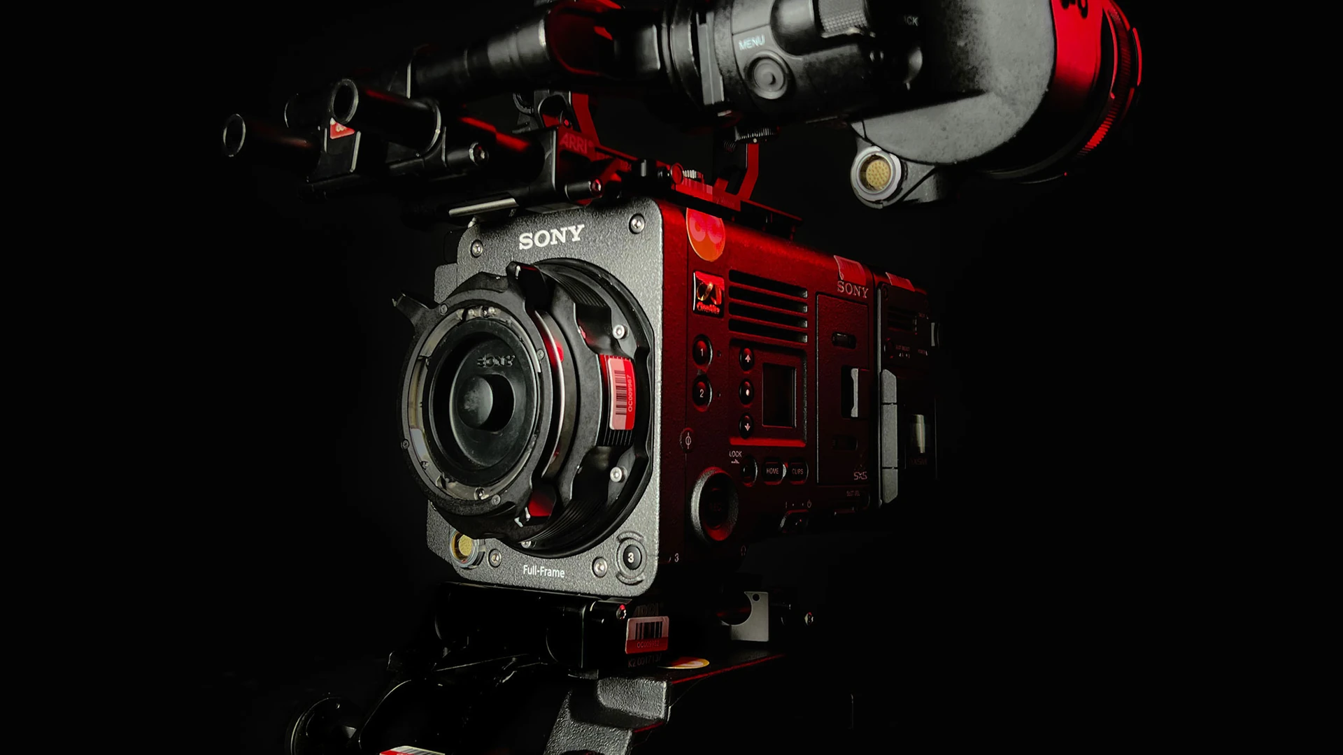 Cámara de cine profesional 4K en un set de producción de video